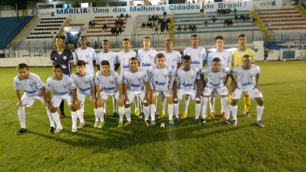 Equipe do Atlético Marília na partida de estreia, contra Jaguariúna