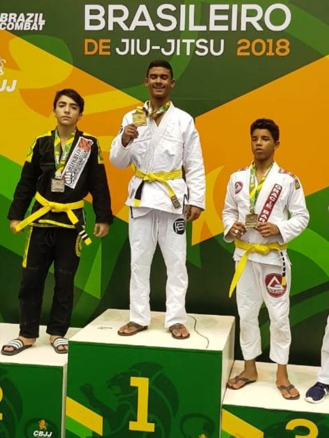 Atletas de Marília brilham no Brasileiro de Jiu-jitsu