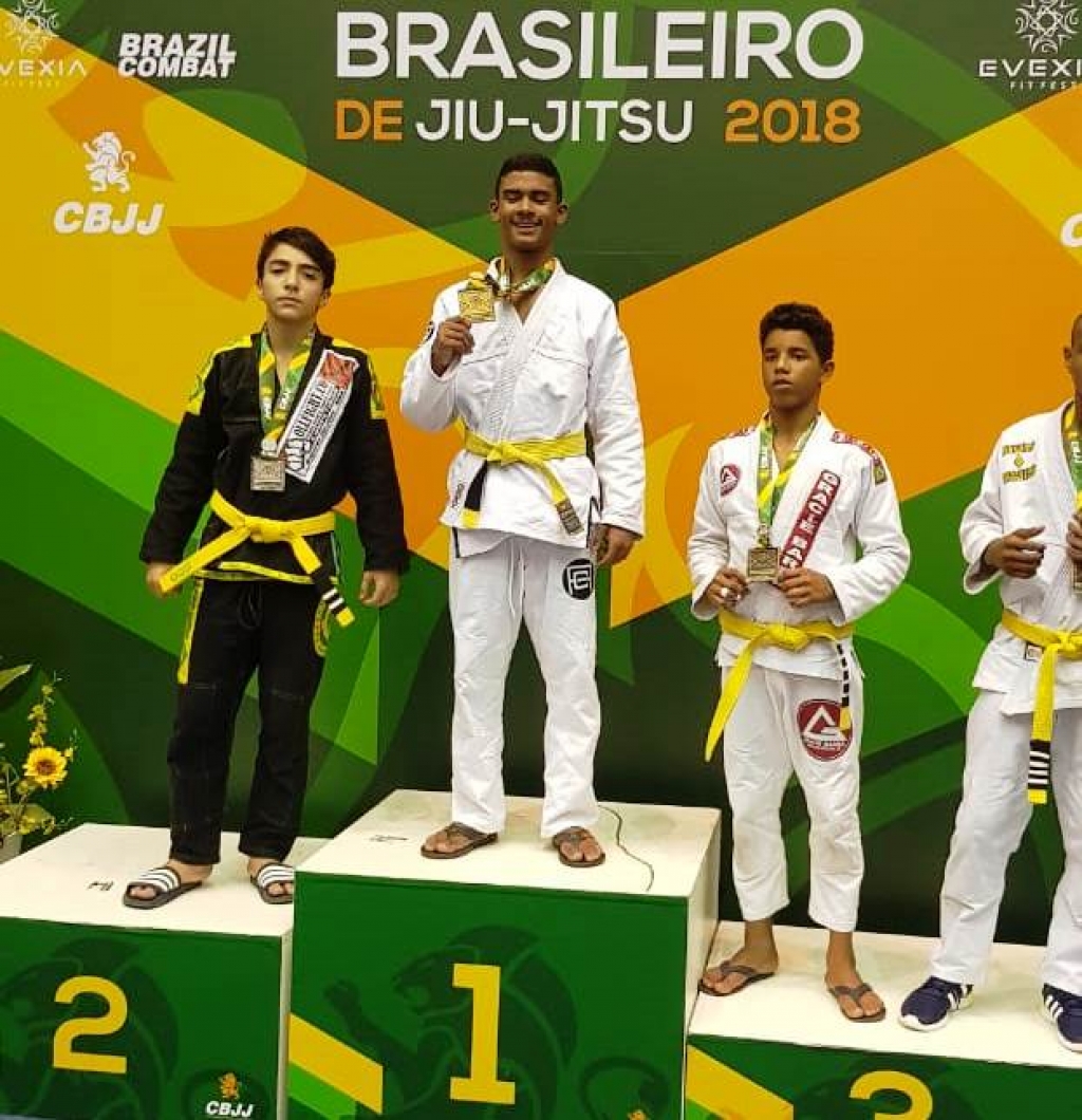 Atletas de Marília brilham no Brasileiro de Jiu-jitsu