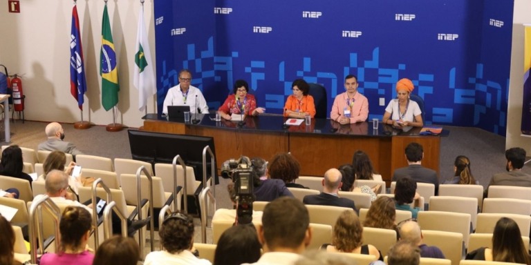 © Valter Campanato/Agência