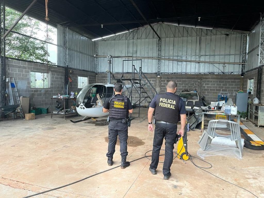 Operação contra tráfico apreende helicóptero em Paraguaçu e faz buscas na região