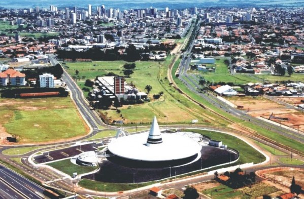 Calor e tempo nublado; veja previsão da meteorologia para Natal