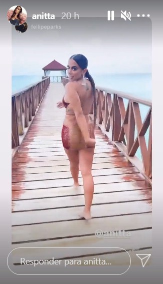 Anitta ostenta corpão em ensaio ousado no Instagram