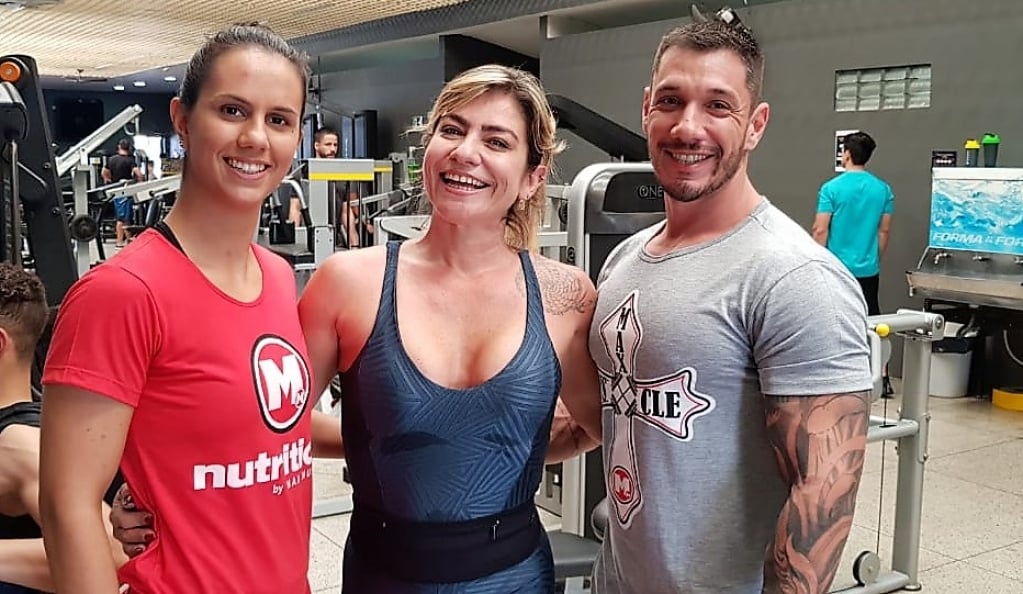 EU ME CUIDO E VOCÊ? - Alê Custódio apresenta os personal trainers e mostra treino pesado!