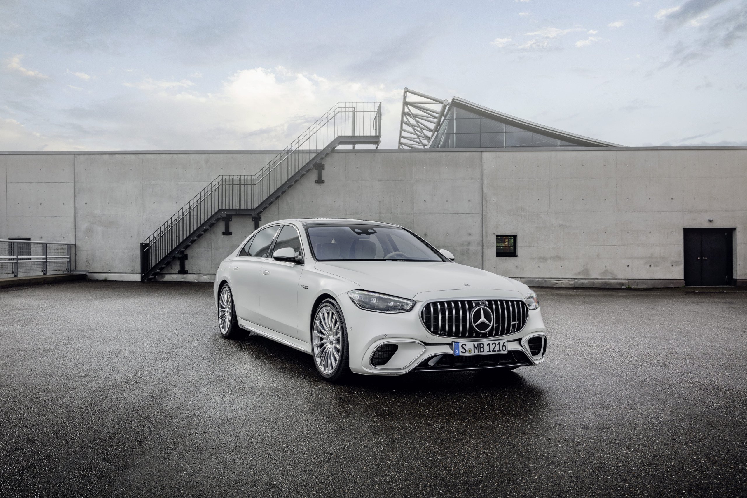 Mercedes-AMG S63 E Performance. Foto: Divulgação/Mercedes-Benz