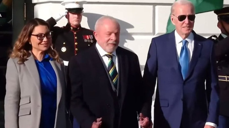 Visita a Biden visou reestabelecer 'relações democráticas', diz Lula