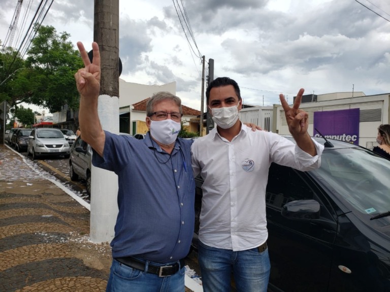 O candidato Abelardo Camarinha e o empresário Paulo ALves, candidato a vice na chapa