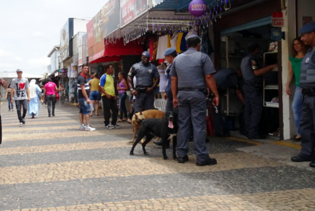 Justiça pede informação sobre obras e vistoria de Bombeiros no camelódromo