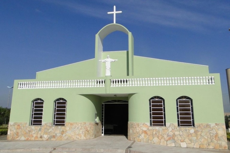 Sarau de Paróquia com músicas católicas ajuda Projeto Vida Nova de Marília