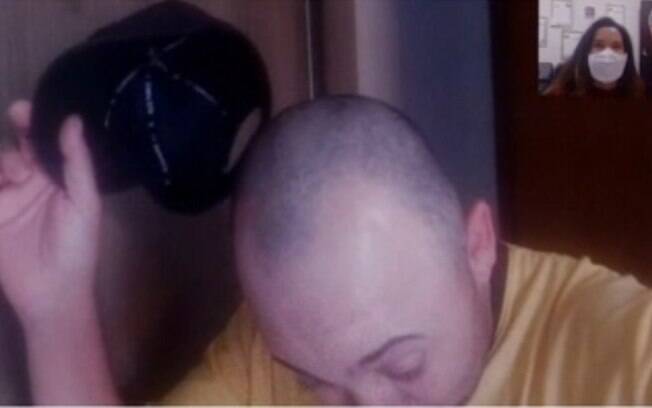 vendedor careca cabelo no lanche