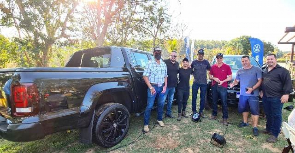 Helio, Valter, Rafael, Marcelo, Eliezer, Renato e Thiago: equipe Comasa apresenta Amarok Extreme 2022 Helio, Valter, Rafael, Marcelo, Eliezer, Renato e Thiago: equipe Comasa apresenta Amarok Extreme 2022