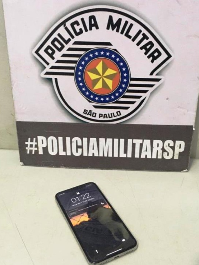 Violência - PM prende acusado de roubar celular; Civil investiga assalto em farmácia