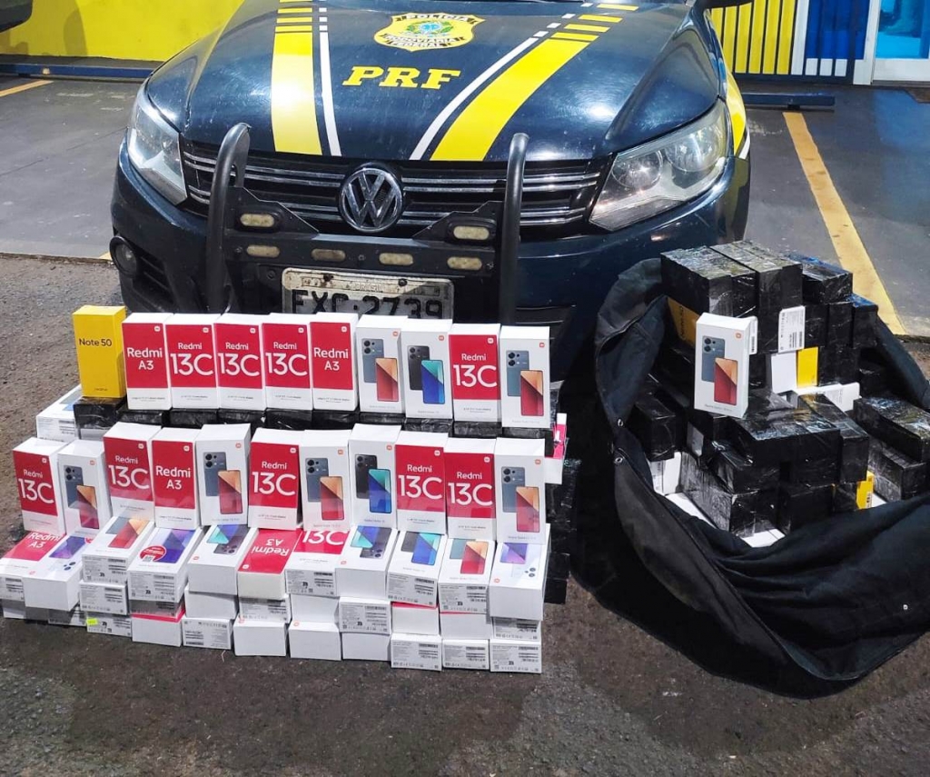 Homem com 62 anos vai ao Paraguai buscar 200 celulares; receberia 13% Homem com 62 anos vai ao Paraguai buscar 200 celulares; receberia 13%