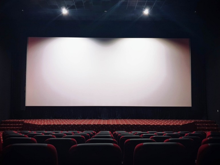 Juiz de Rio Preto condena shopping e cinema por barrar trans em dúvida sobre RG