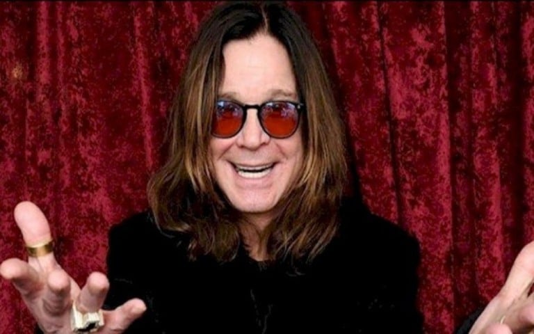 Ozzy Osbourne aguarda delicada cirurgia