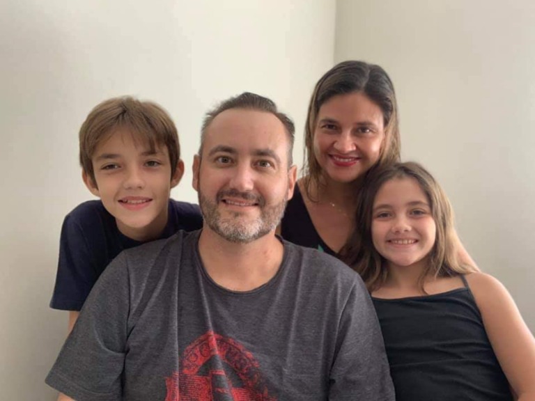 Cleber Bedani com a esposa, Araceli, e os filhos, Arthur e Ariane – Arquivo Pessoal