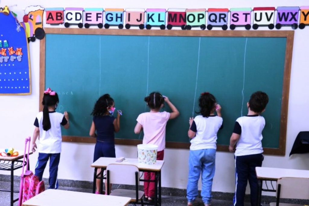 Marília terá 4 Emeis nas férias para alunos de tempo integral; inscrição até dia 9