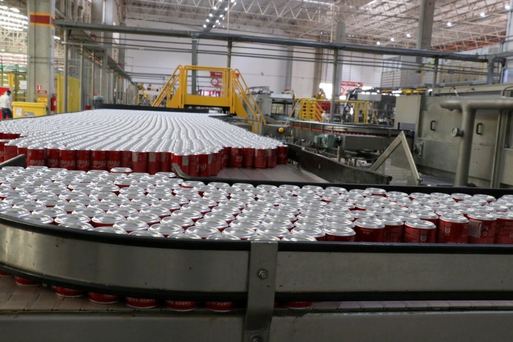 Coca-Cola abre contratação de estagiários e oferece vaga em Marília