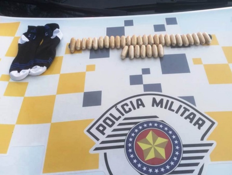 Rota Caipira – Polícia prende boliviano com cocaína em ônibus na Raposo Tavares