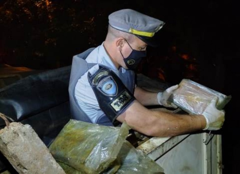 Blitz na rodovia apreende 153kg de cocaína em Ourinhos; casal foi preso