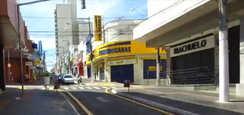 Justiça veta campanha para abrir lojas no feriado e manda divulgar risco de multas