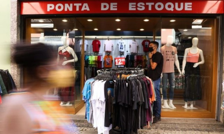 Feriado na terça muda horários em Marília; comércio até 22h na segunda