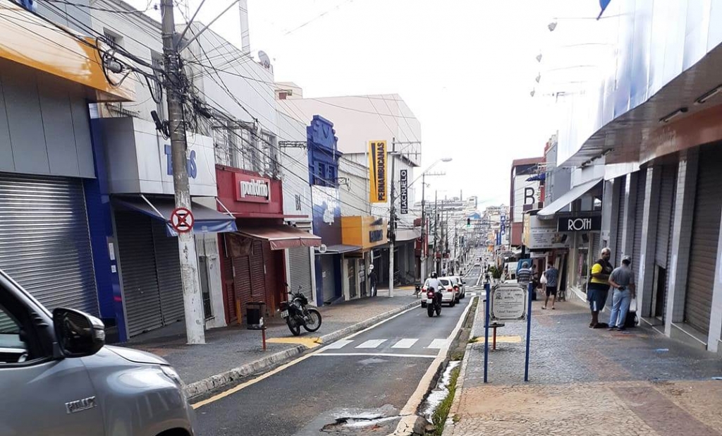 Rua São Luiz, no centro comercial, nesta segunda – Carlinhos do Lex/Arquivo Pessoal