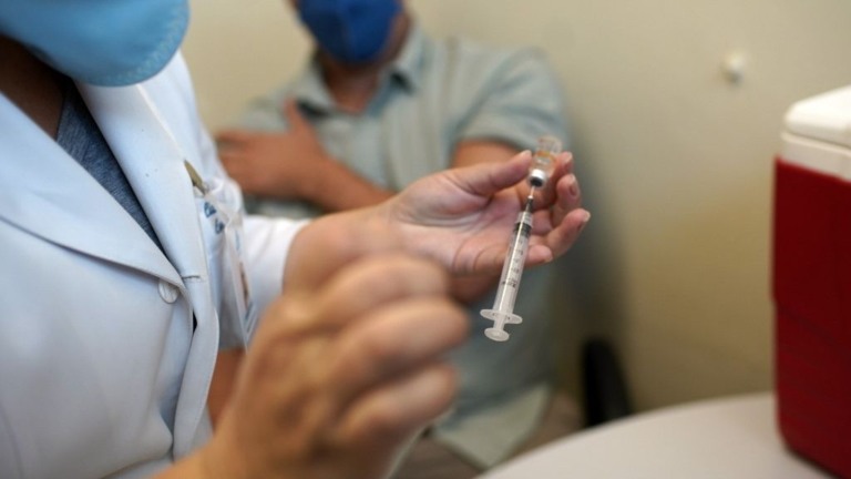 Ministério valida lotes suspensos da Coronavac; atinge 4640 doses em Marília