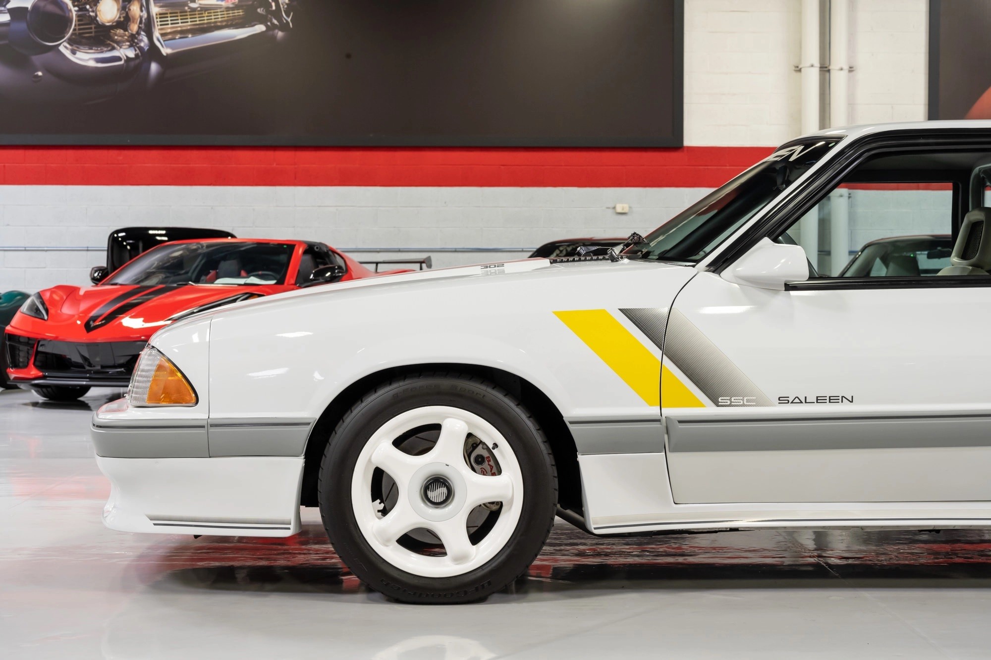 Ford Mustang Saleen SSC . Foto: Divulgação - Bring a Trailer