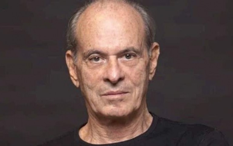 Ney Matogrosso fala sobre discriminação em podcast