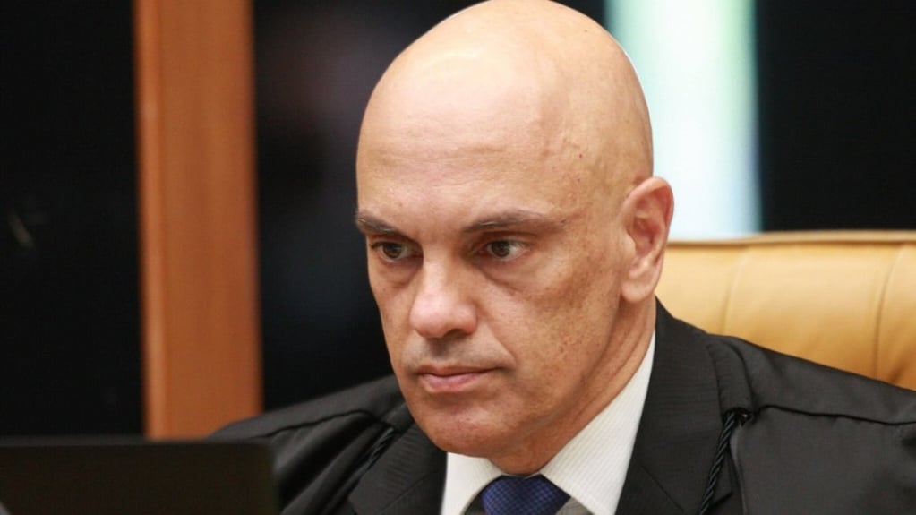 Moraes rechaça tese de Marques para devolver mandato a deputado