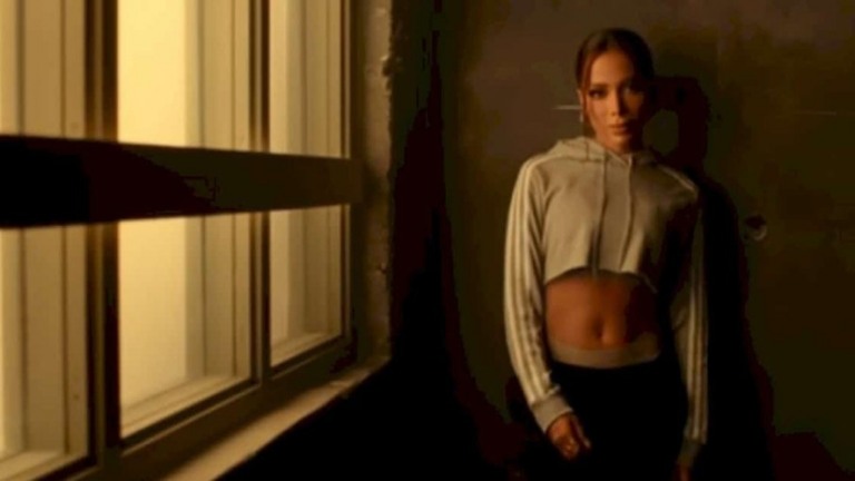 "Envolver", de Anitta, é a segunda música mais ouvida do mundo