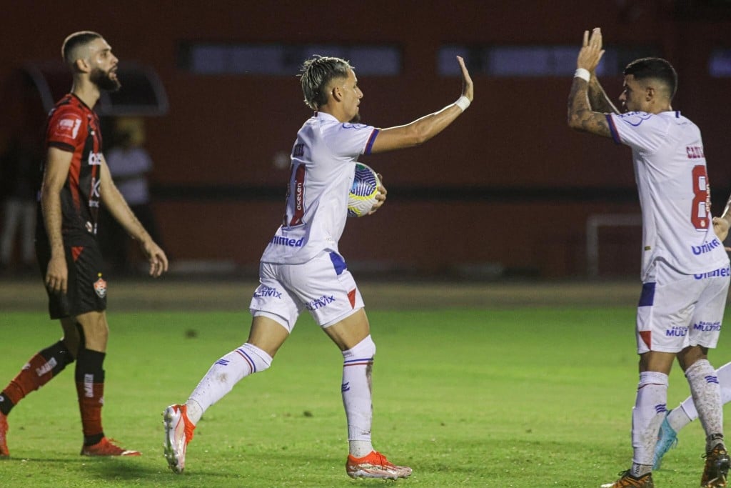 Bahia e Vitória protagonizam empate eletrizante no clássico Ba-Vi pelo Campeonato Brasileiro