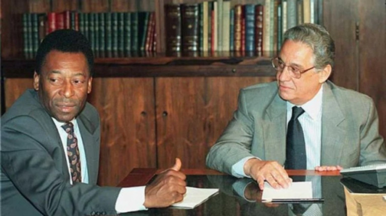 Pelé comprou guerra contra Congresso e defendeu negros na política
