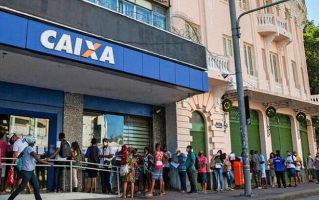 Fila em agência da Caixa Econômica Federal