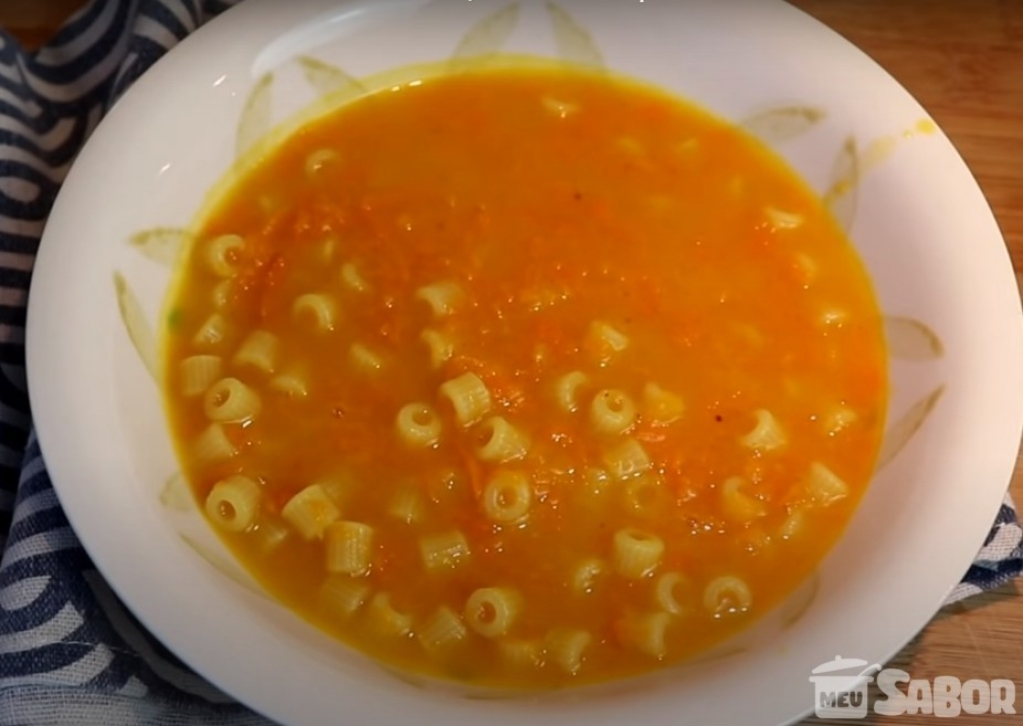 Faça hoje mesmo essa deliciosa sopa de cenoura e se esquente do friozinho gostoso!