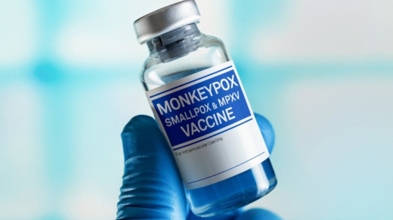 Vacinação contra Monkeypox começa hoje; saiba quem pode tomar