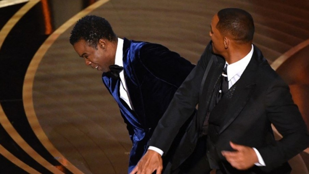 Chris Rock repreende xingamento contra Will Smith durante show Chris Rock repreende xingamento contra Will Smith durante show