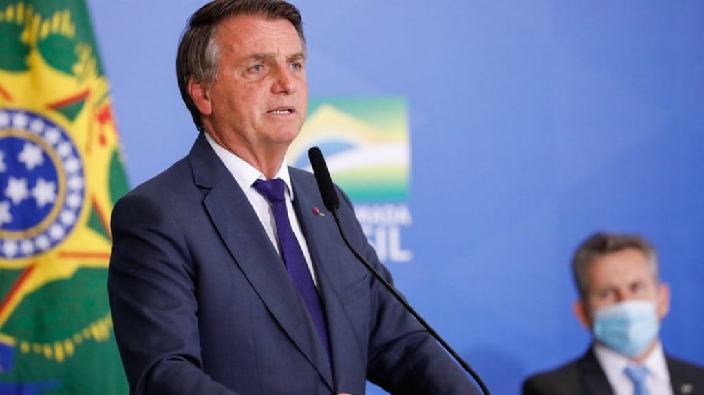 Militares em comando de estatais acumulam salários e chegam a receber R$ 260 mil