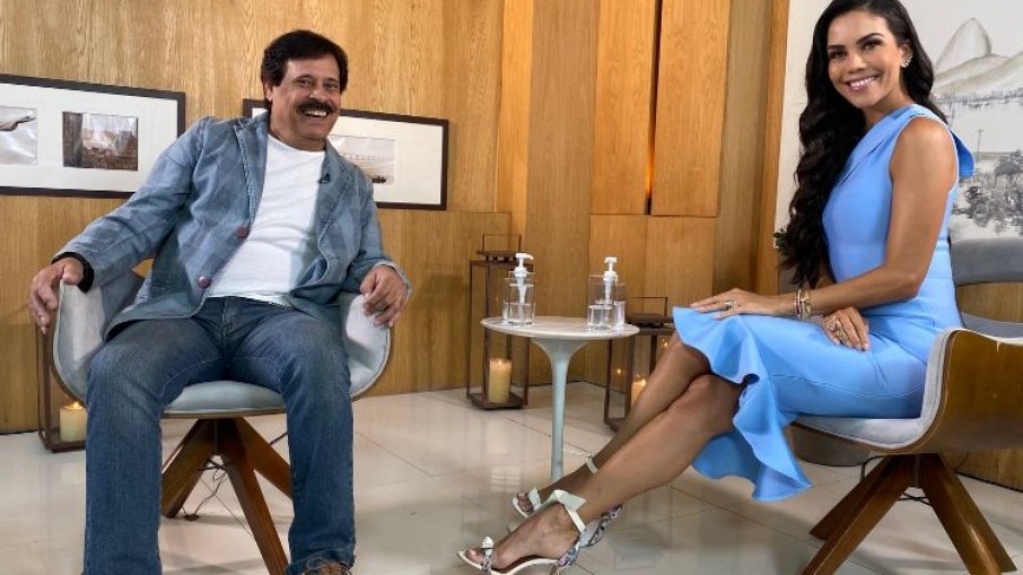 Carlinhos Aguiar relembra bronca coletiva de Silvio Santos no SBT Carlinhos Aguiar relembra bronca coletiva de Silvio Santos no SBT