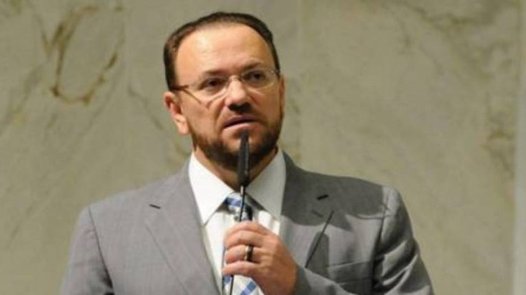 Coordenador diz que campanha de Lula "reagiu" aos ataques de Bolsonaro