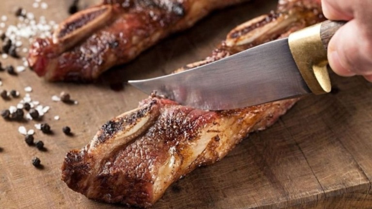 Yumi Kuwano Brasil tem um restaurante especializado em carne entre os melhores do mundo