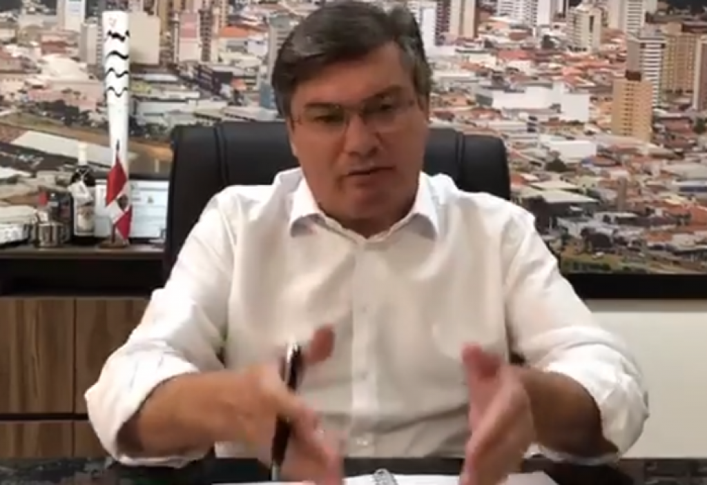 Decreto em Marília proíbe compras em família e idosos em supermercados