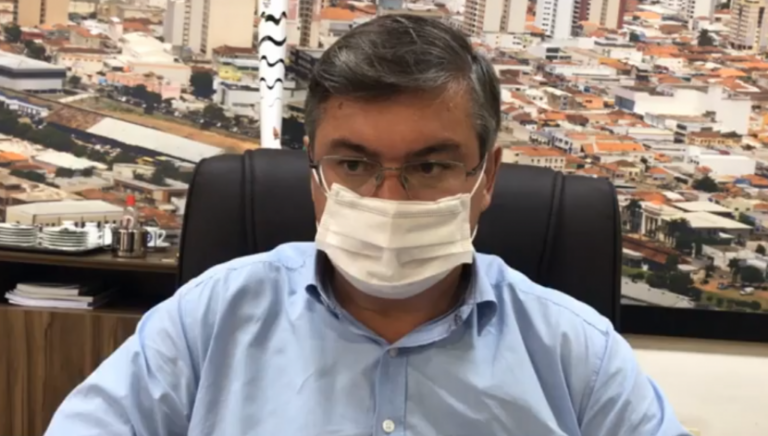 Vai fechar - Daniel promete seguir fase vermelha sem concessões: ‘população extrapolou’