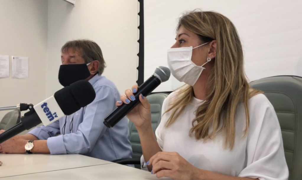 Vereadora acusada de carteirada diz ser vítima e pede arquivamento de denúncia Vereadora acusada de carteirada diz ser vítima e pede arquivamento de denúncia
