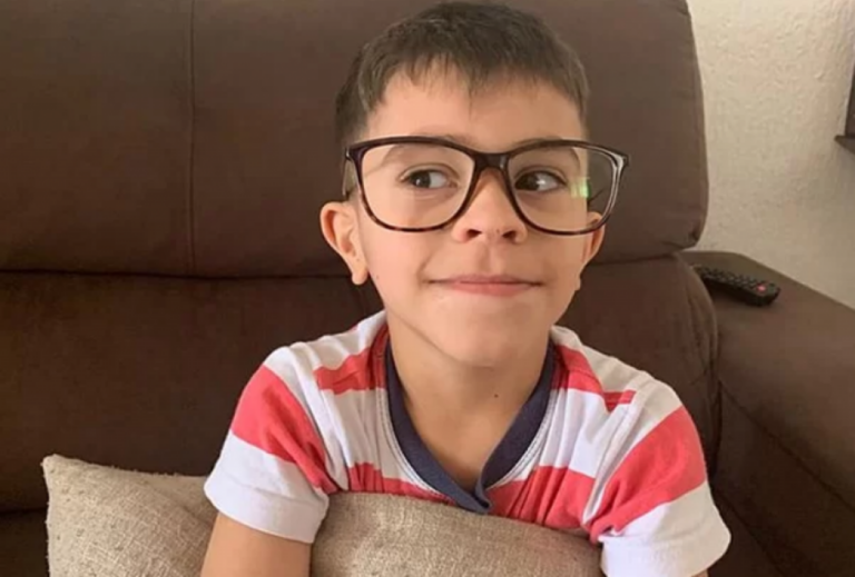 Campanha ajuda família a pagar atendimento para criança autista em Marília