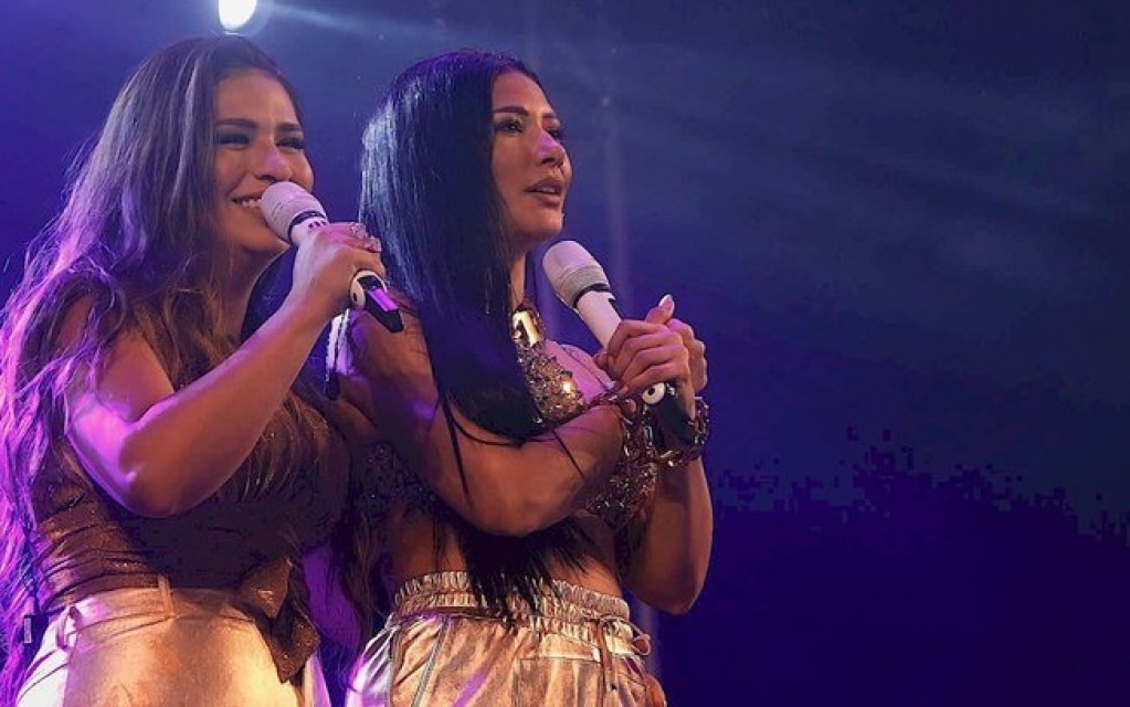 Simone e Simaria lotam casa de show com megashow em São Paulo Simone e Simaria lotam casa de show com megashow em São Paulo