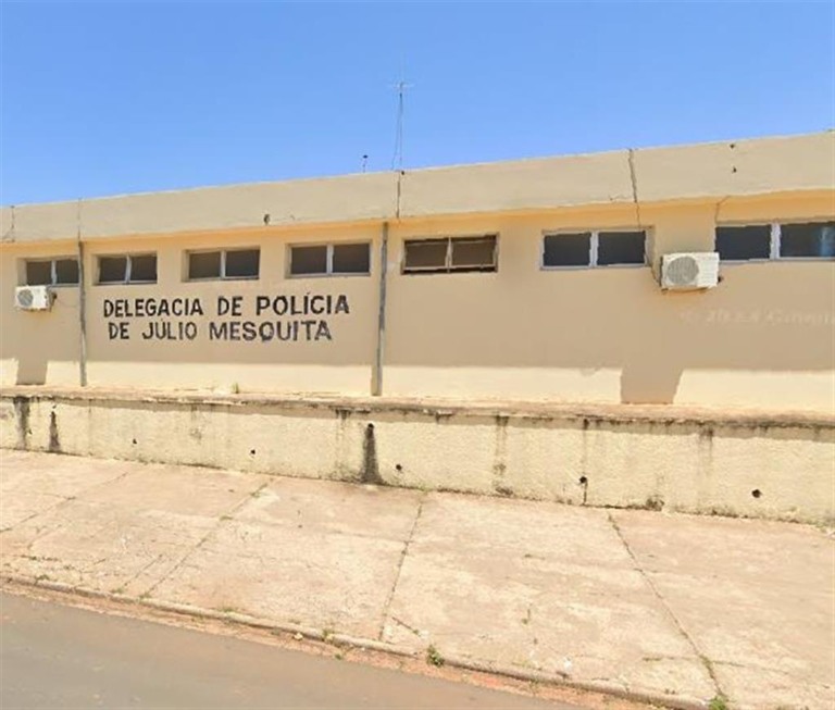 Dupla furta arma e 50 munições de agente aposentado em Júlio Mesquita; acaba presa