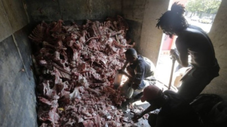 Orçamento de 2023 prevê corte de até 97% em verba para alimentação