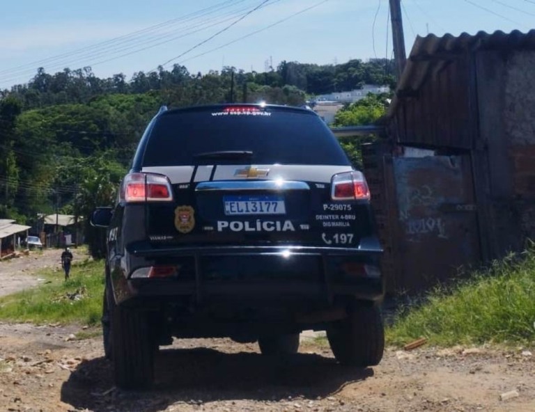 Polícia identifica homem morto em córrego e trata caso como homicídio